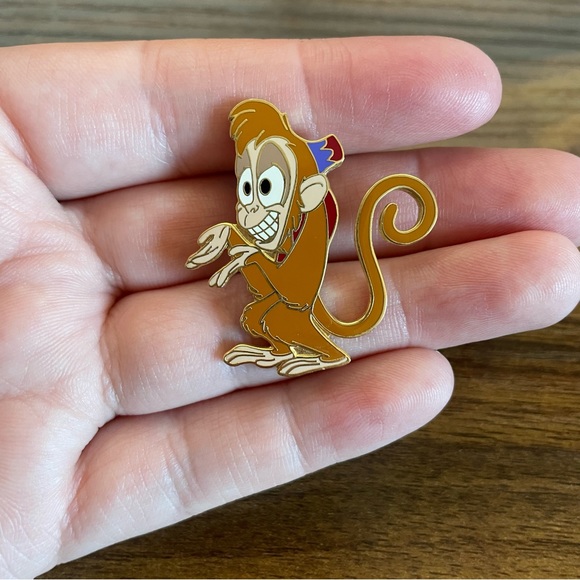 Abu the Monkey Aladdin Disney Pin 2002 - Picture 3 of 4